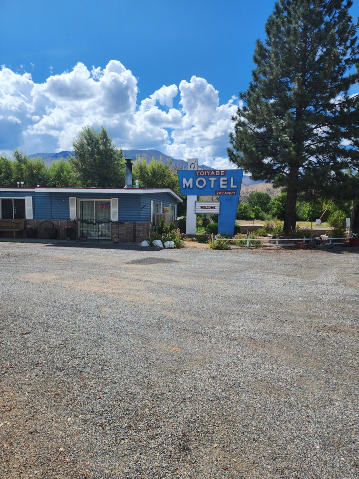 Toiyabe Motel Walker Exterior foto